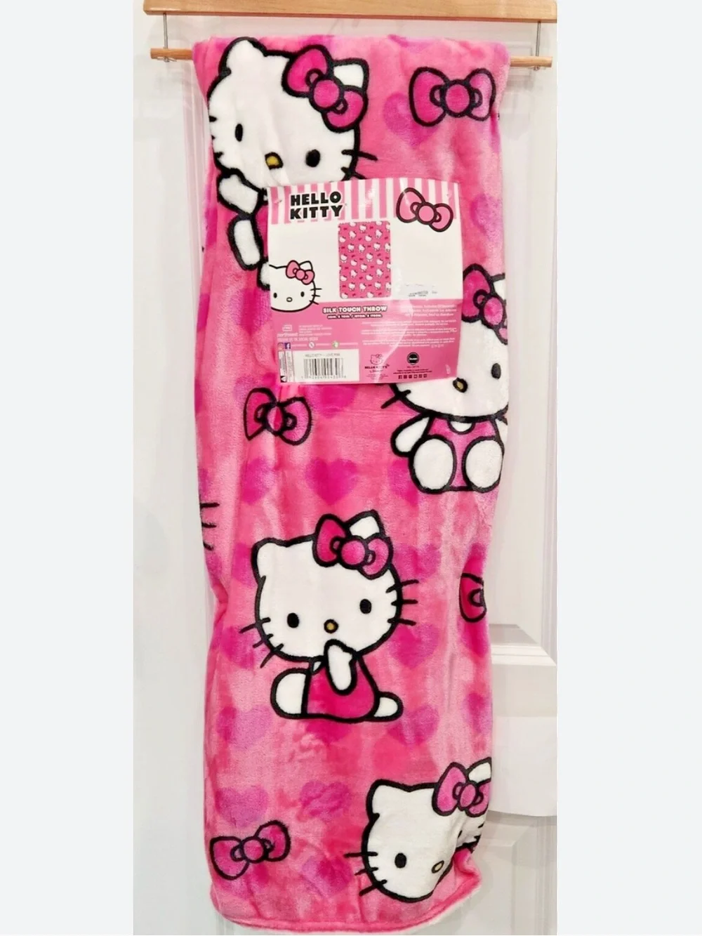 Hello Kitty I Love Pink Bow Print Silky Throw Blanket